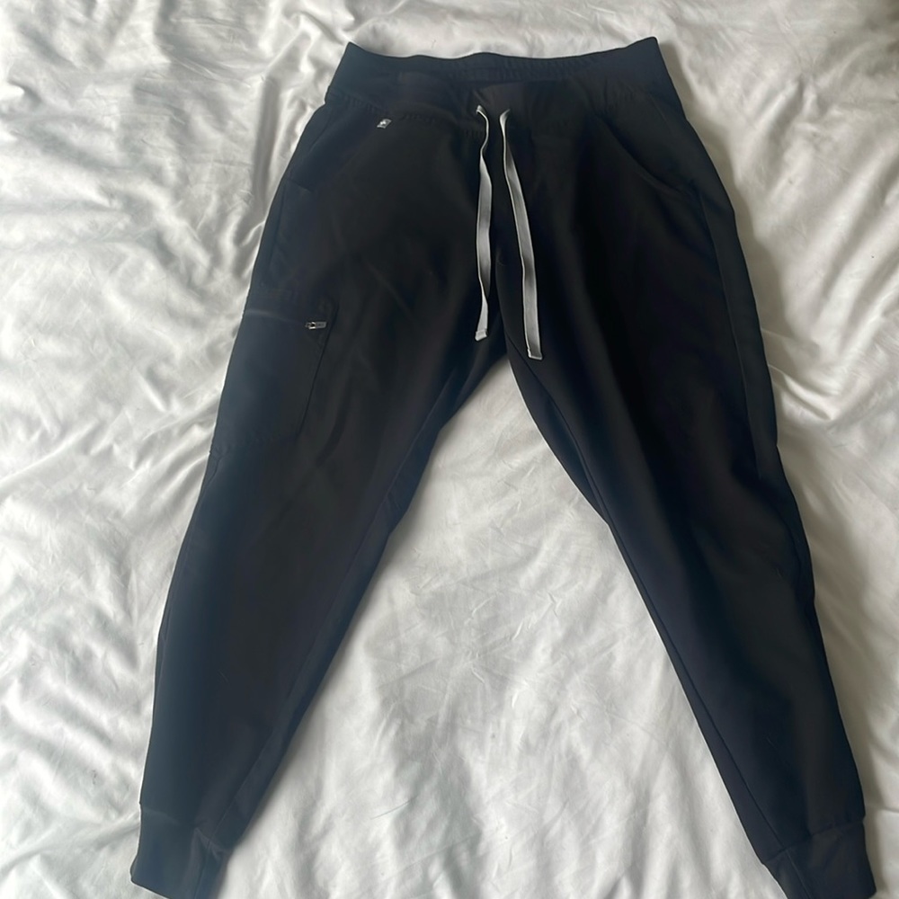 Black Figs Zamora jogger